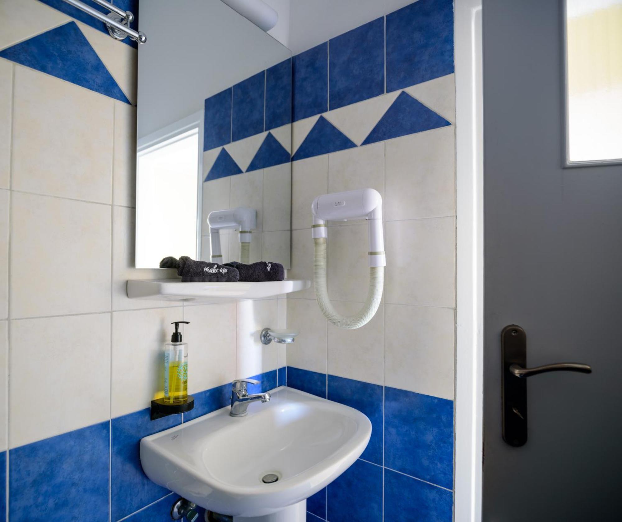 Karidis Hotel Камари Экстерьер фото