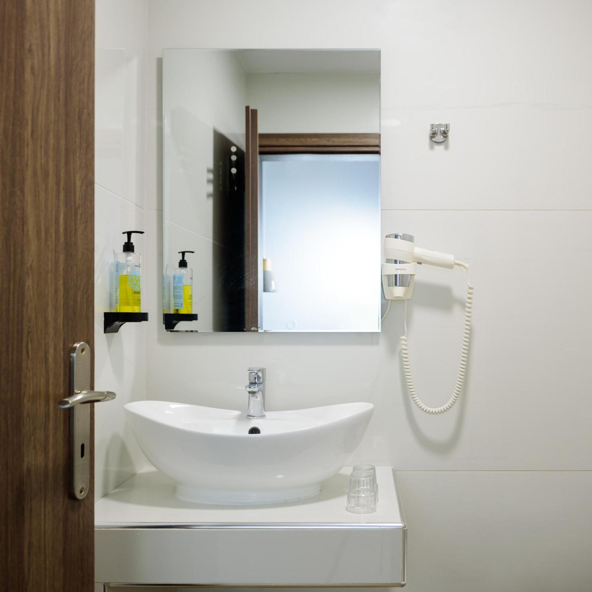 Karidis Hotel Камари Экстерьер фото